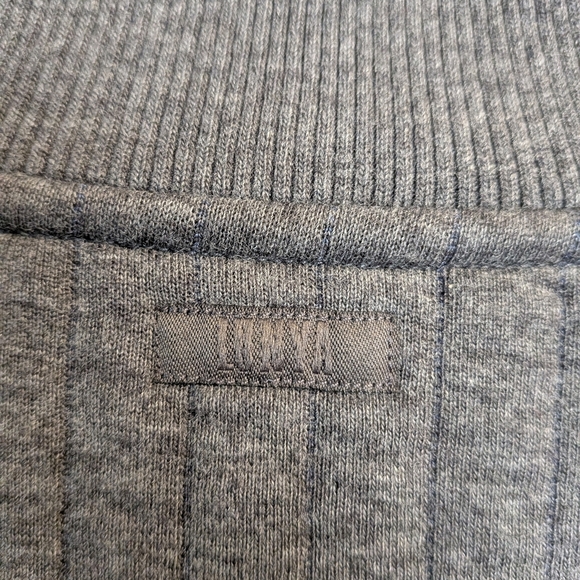 Lunya Charcoal Restore Double Knit Half Zip Pullover Size Medium - Picture 7 of 7